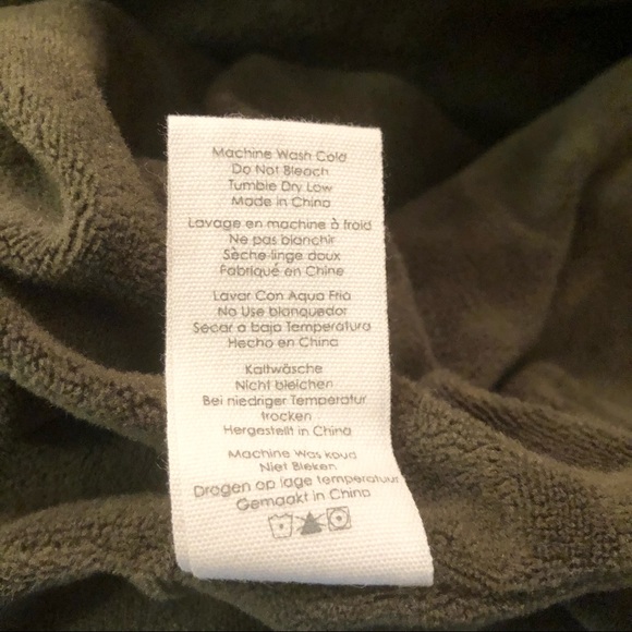 PJ Salvage NEW Cozy Olive Green Zip Sherpa Vest with Pockets Size Small - Picture 12 of 13